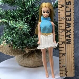 Vintage 1970 Topper Dawn Fashion Doll with Outfit H11A AS-IS
